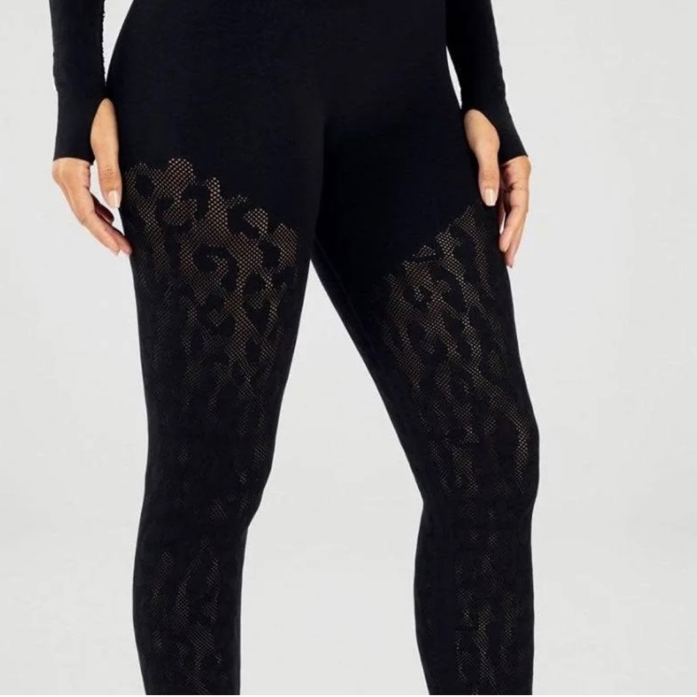Fabletics leopard seamless mesh leggings